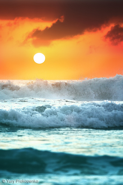 Ocean sunrise
