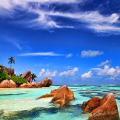 Seychelles beach photo on Sunsurfer