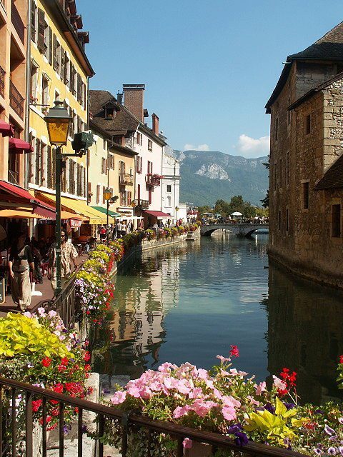 Annecy, France photo on Sunsurfer