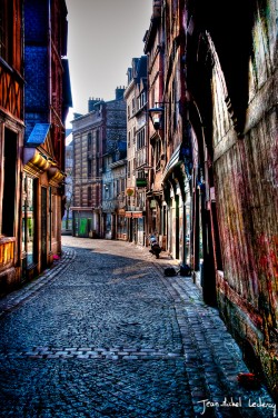 Streets of Rouen, France photo on Sunsurfer